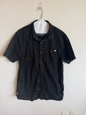 Reef Black Short-Sleeve Button-Down Shirt with Subtle Micro Print